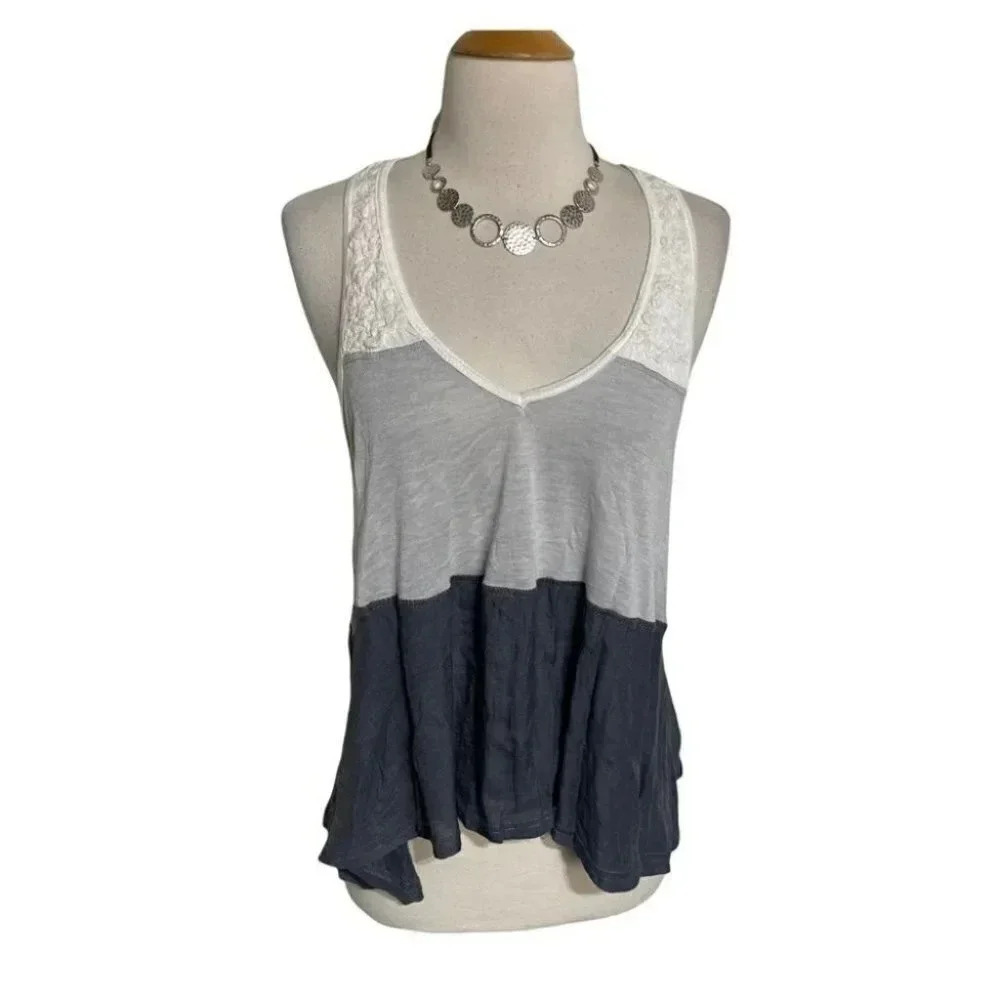Mystree Tank Top Small Gray White Colorblock Lace Trim Racerback Tiered Boho